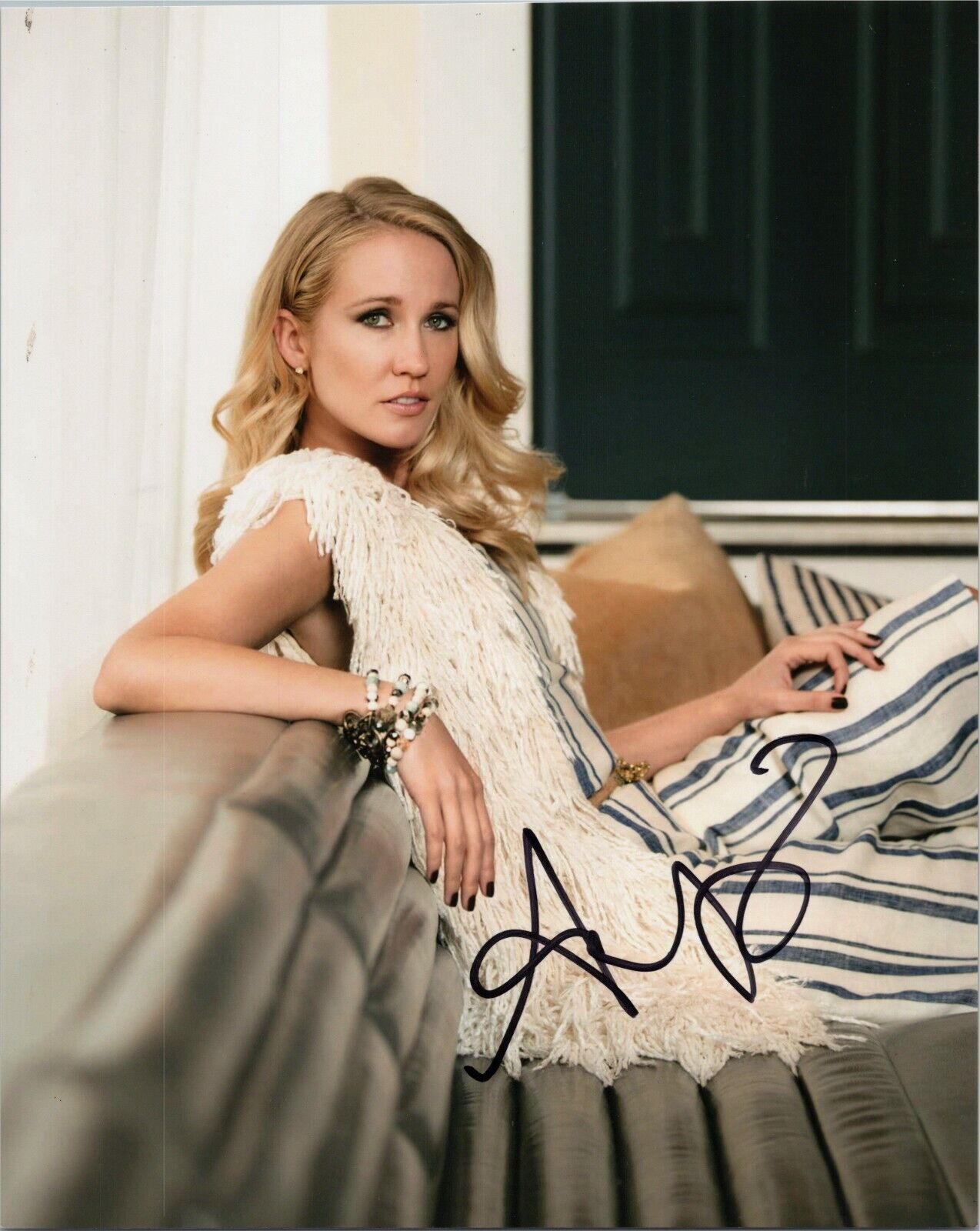 ~~ ANNA CAMP Authentic Hand-Signed Pitch Perfect