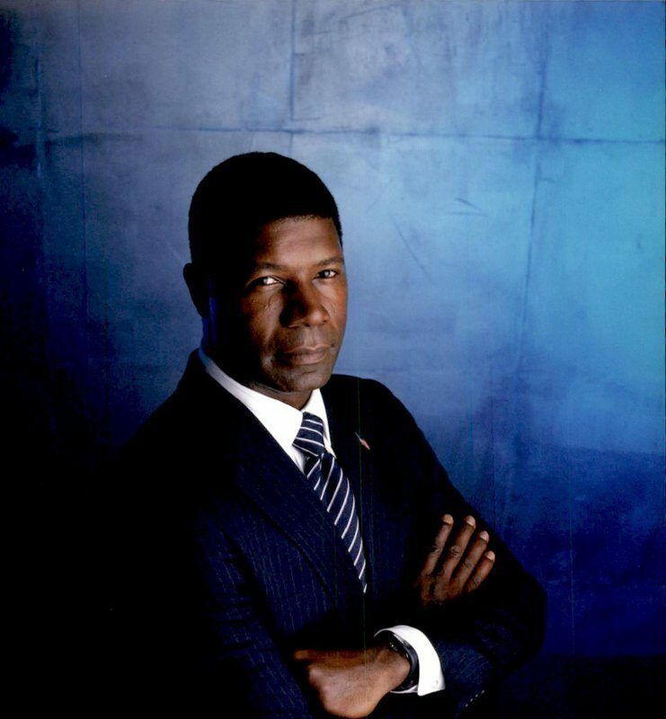 Dennis Haysbert authentic signed celebrity 8x10 Photo Poster painting W/Cert Autographed C2