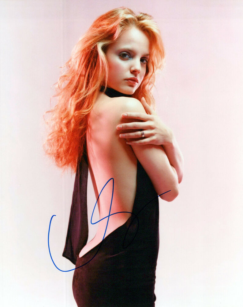 Mena Suvari glamour shot autographed Photo Poster painting signed 8x10 #4