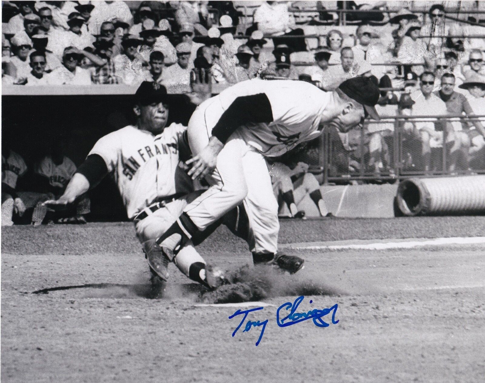 TONY CLONINGER ATLANTA BRAVES ACTION SIGNED 8x10