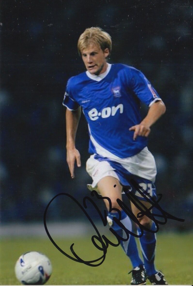 IPSWICH TOWN HAND SIGNED DAN HARDING 6X4 Photo Poster painting 2.