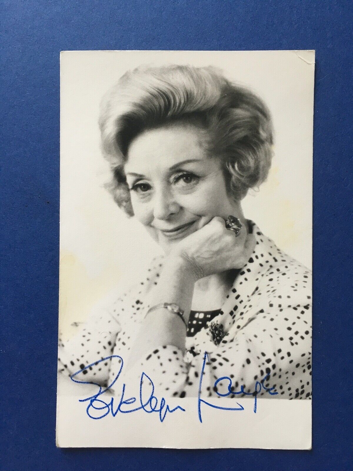 EVELYN LAYE - LATE GREAT BRITISH ACTRESS - SUPERB SIGNED Photo Poster painting