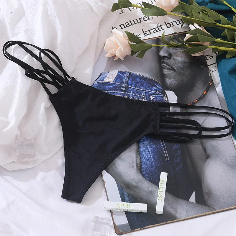 European Style Thong Sexy Leopard Ice Silk Panties Low Waist Seamless Comfort T-Pants Fashion Ribbon Hollow Out G-StringLingerie