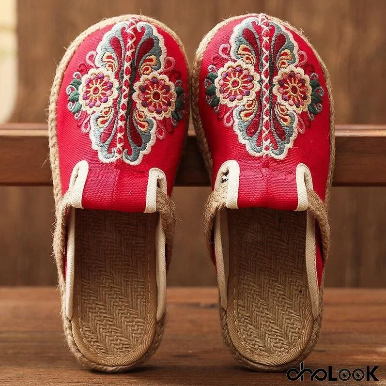 Women Retro Embroidered Floral Shoes Slippers
