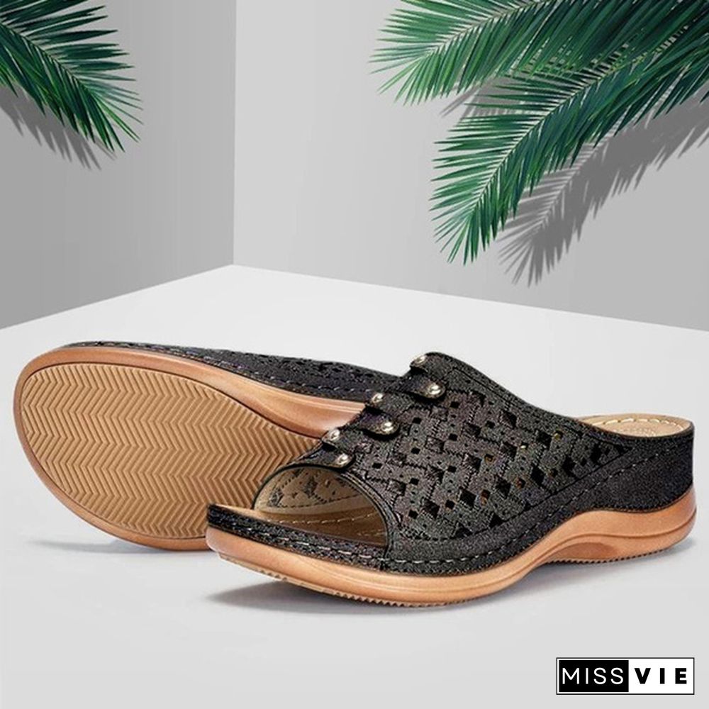 Large Size Casual Sandals Female New Solid Color Thick Bottom Carved Ladies Slippers