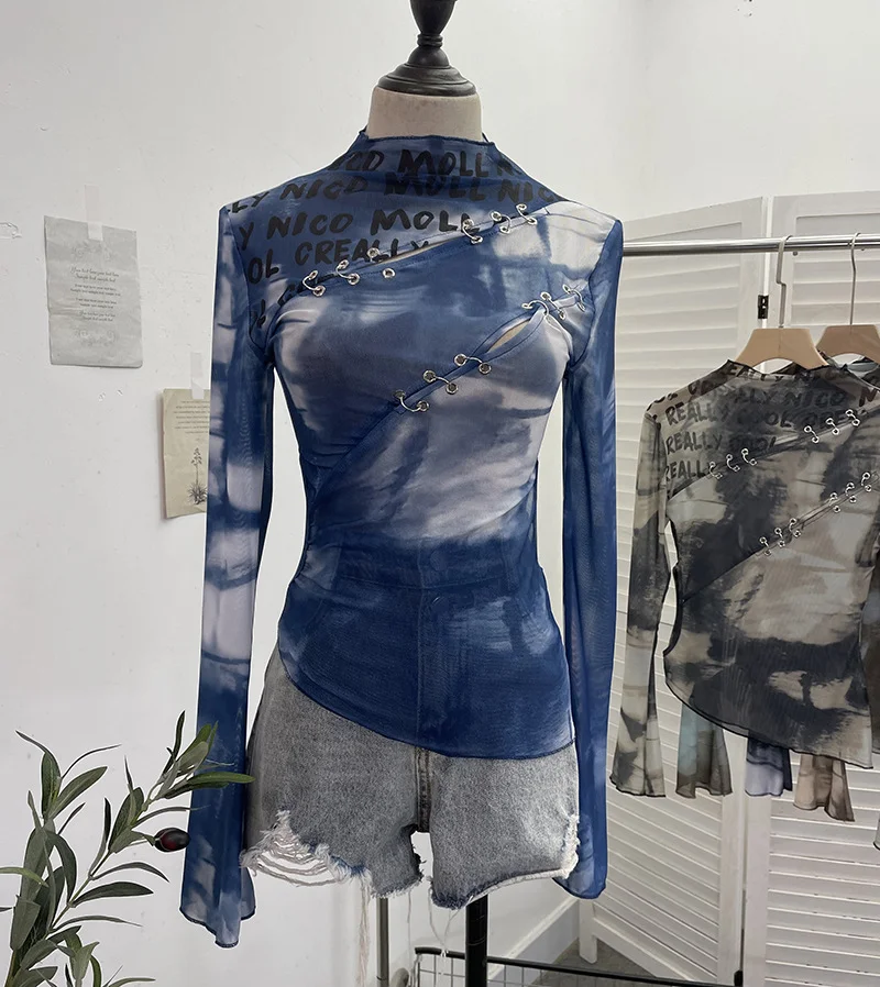 Brownm Pure Want To Play The Bottom Of The Long-Sleeved T-Shirt Design Hollow Print Irregular Mesh Yarn Personality Hottie Top 2629