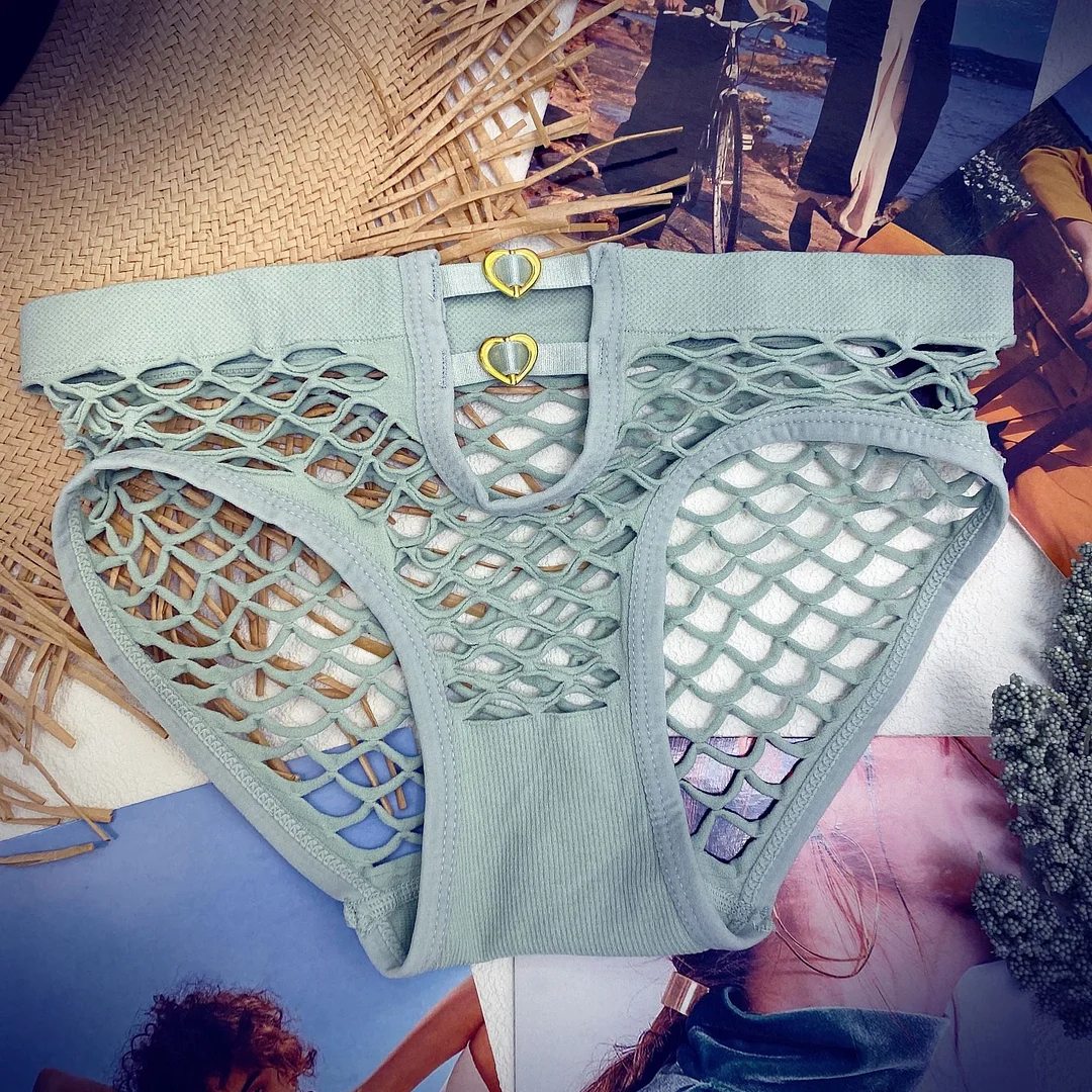 Women's Sexy Lace Underwear Plus Size Fashion Hollow Out Briefs Mid Waist Seamless Comfort Underpants Female Lingerie Panties