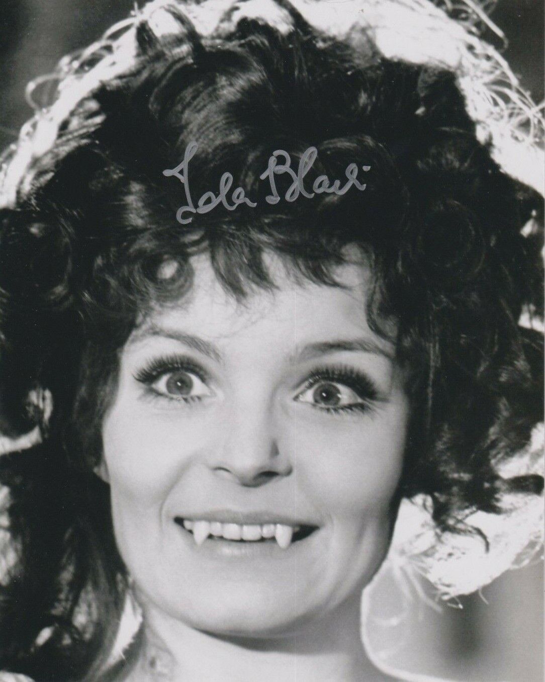 Isla Blair 10 x 8