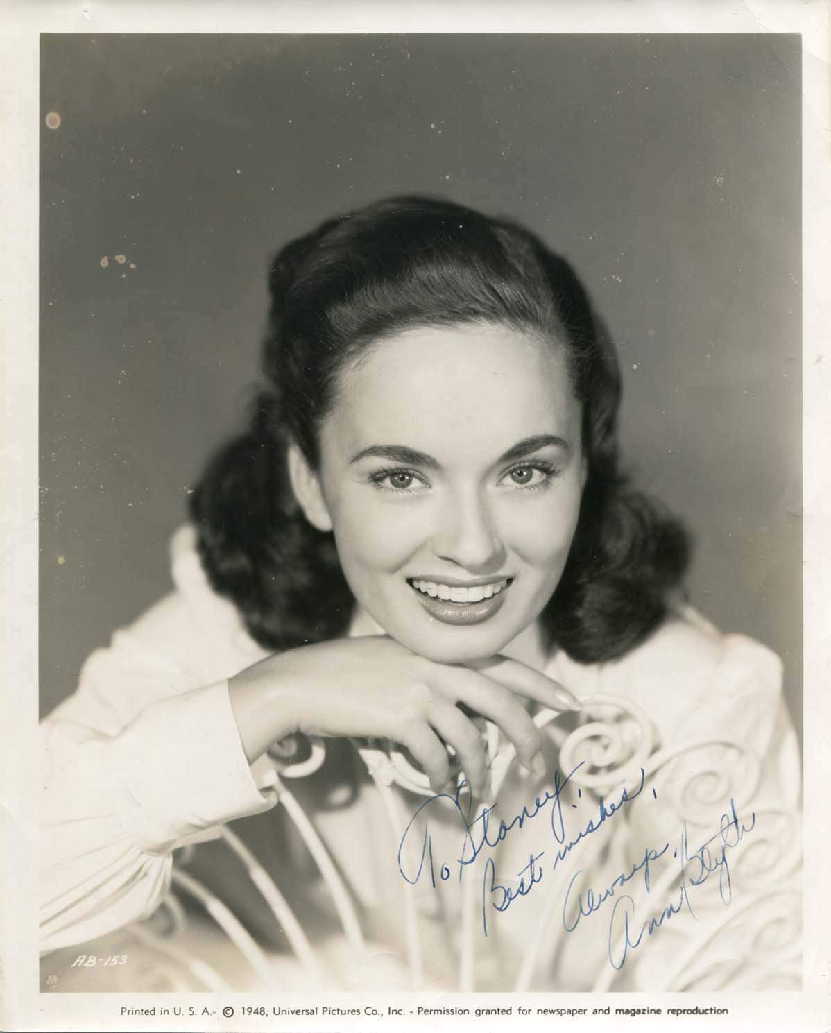 ACTRESS Ann Blyth autograph, signed vintage glossy Photo Poster painting