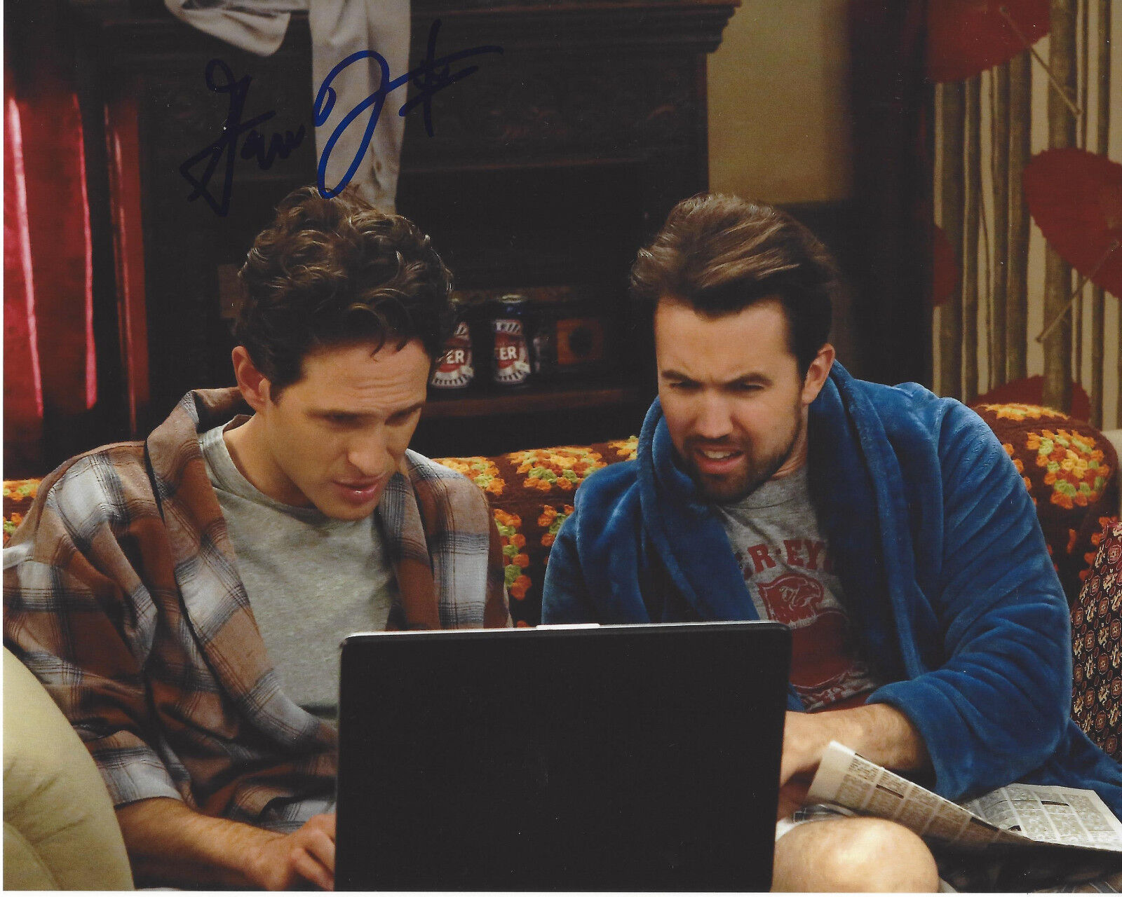 GLENN HOWERTON SIGNED IT'S ALWAYS SUNNY IN PHILADELPHIA 8x10 Photo Poster painting B w/COA PROOF