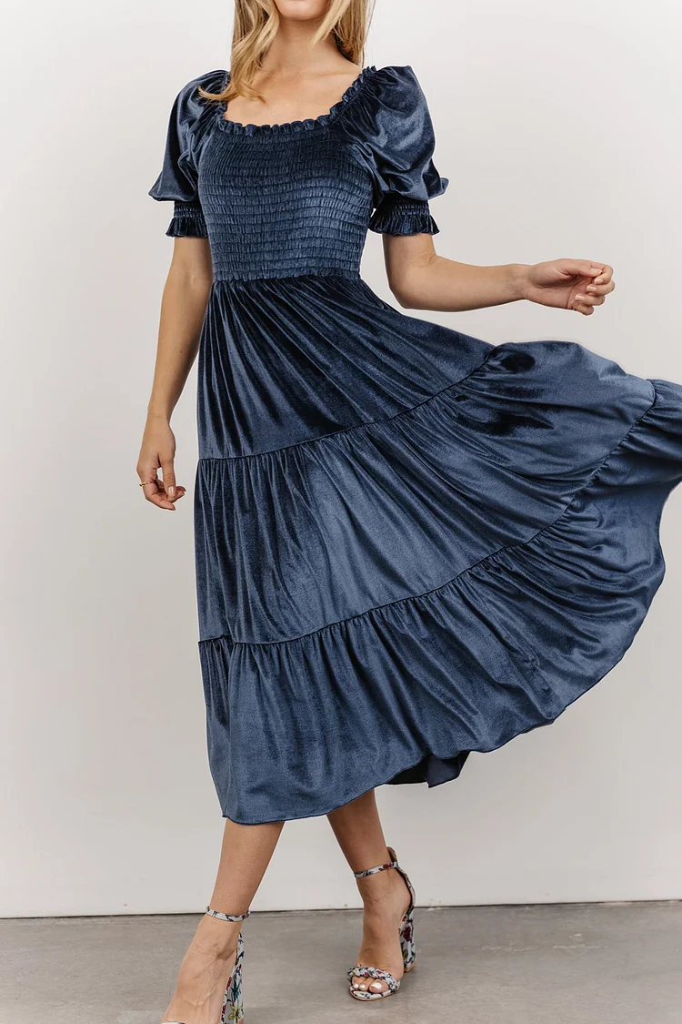 Women's Velvet Party Dress High Elasticity Bust Square Neck Ruffles Elegant Dresses