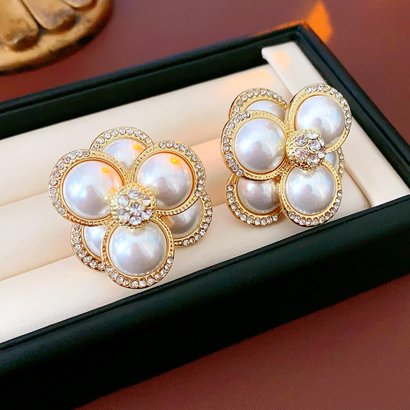Luxurious Flower Geometric Flower Artificial Pearl Diamond Inlay Earrings