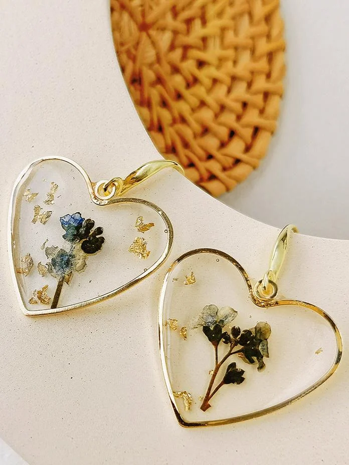 Pressed Flower Earrings - Resin Heart Dried Flower
