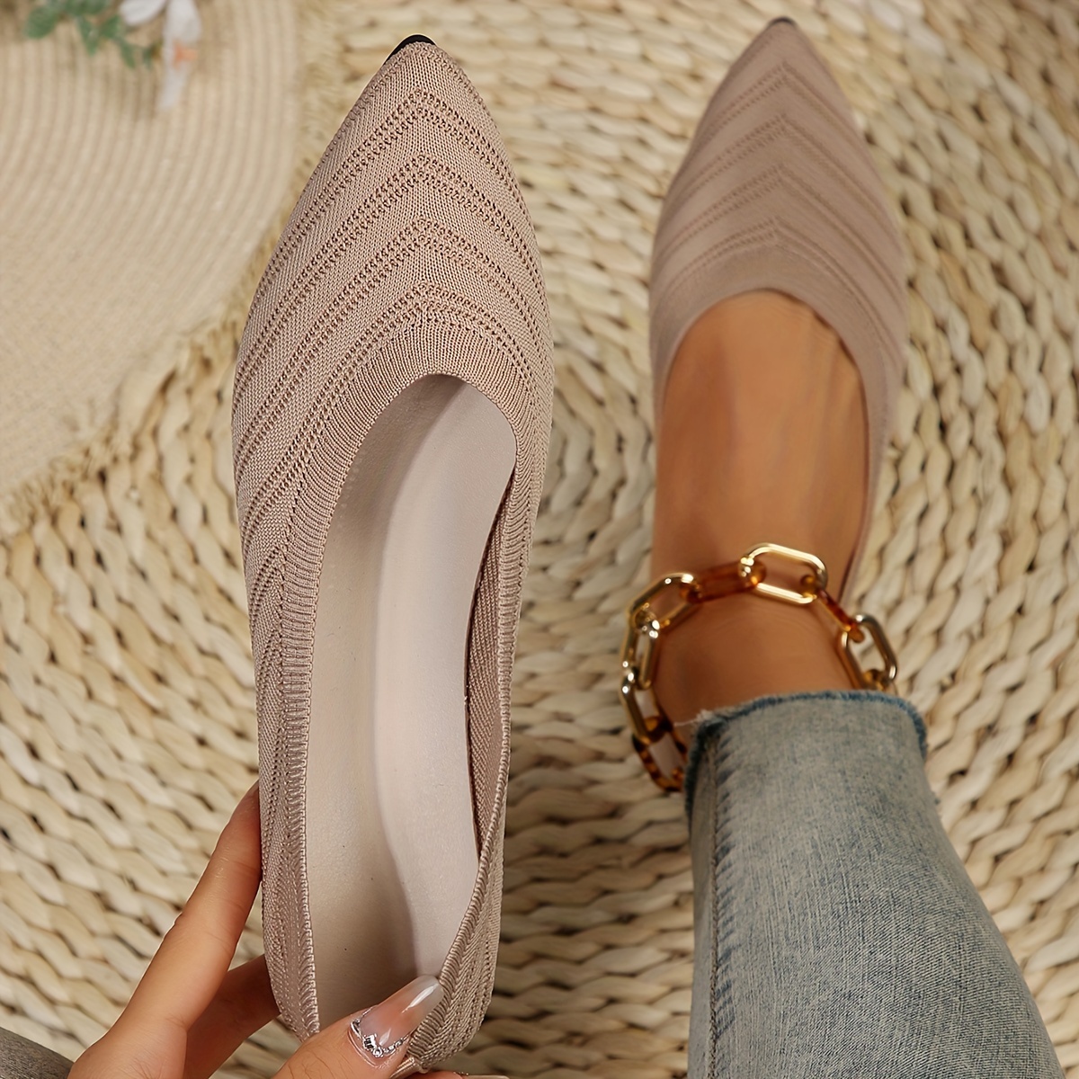 Women's Pointed Toe Flat Shoes Solid Color Knitted Slip On Shoes