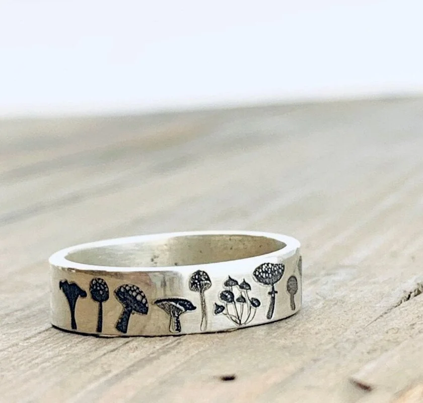 Vintage Fashion Wildflowers Mushroom Rings for Women Silver Color Hand-carved Bohemian Floral Ring Party Wedding Ring Jewelry