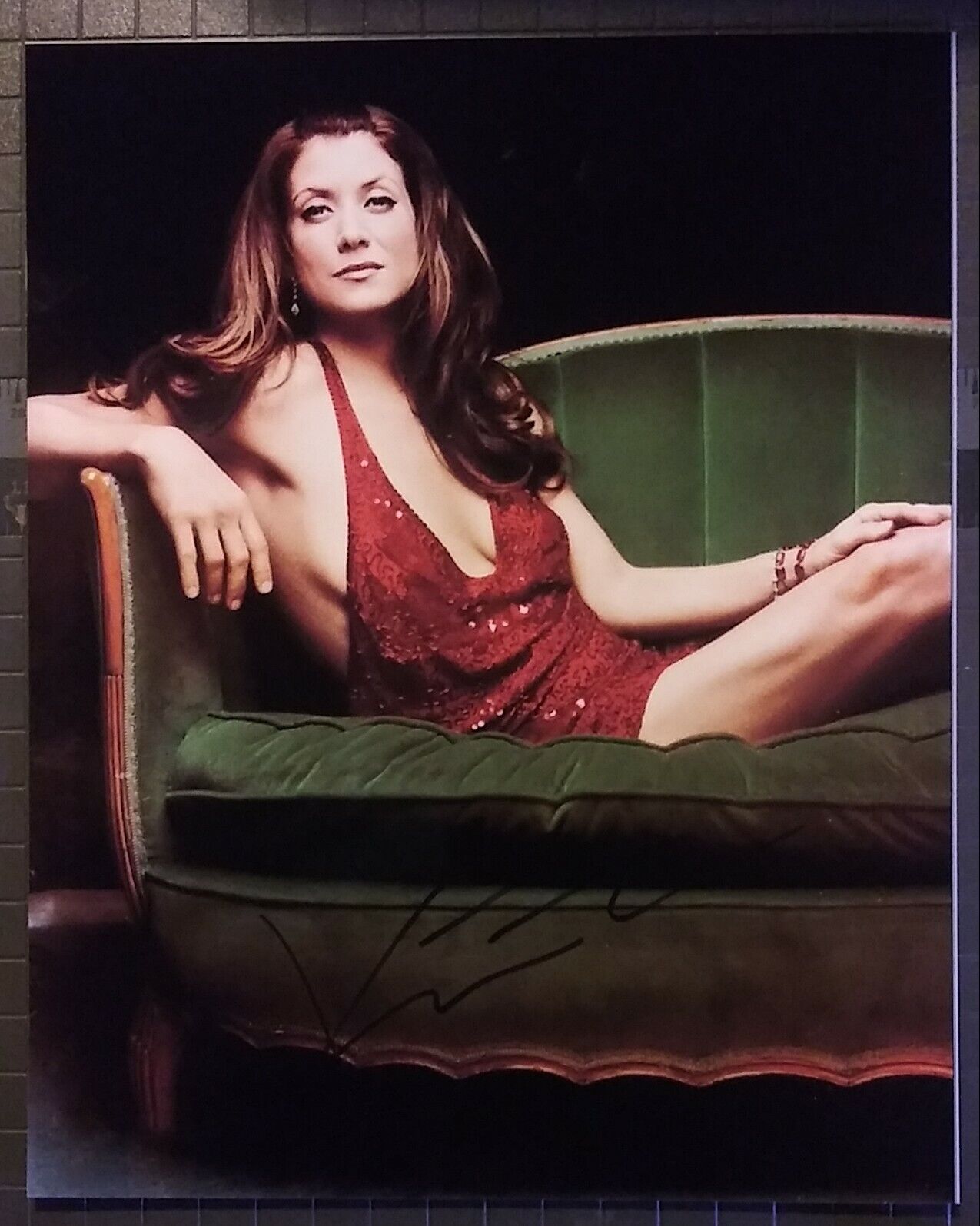 Kate Walsh signed 8x10