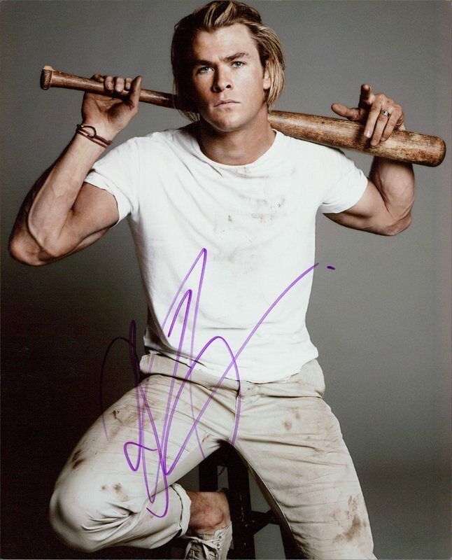 Chris Hemsworth authentic signed celebrity 8x10 Photo Poster painting W/Cert Autographed C2