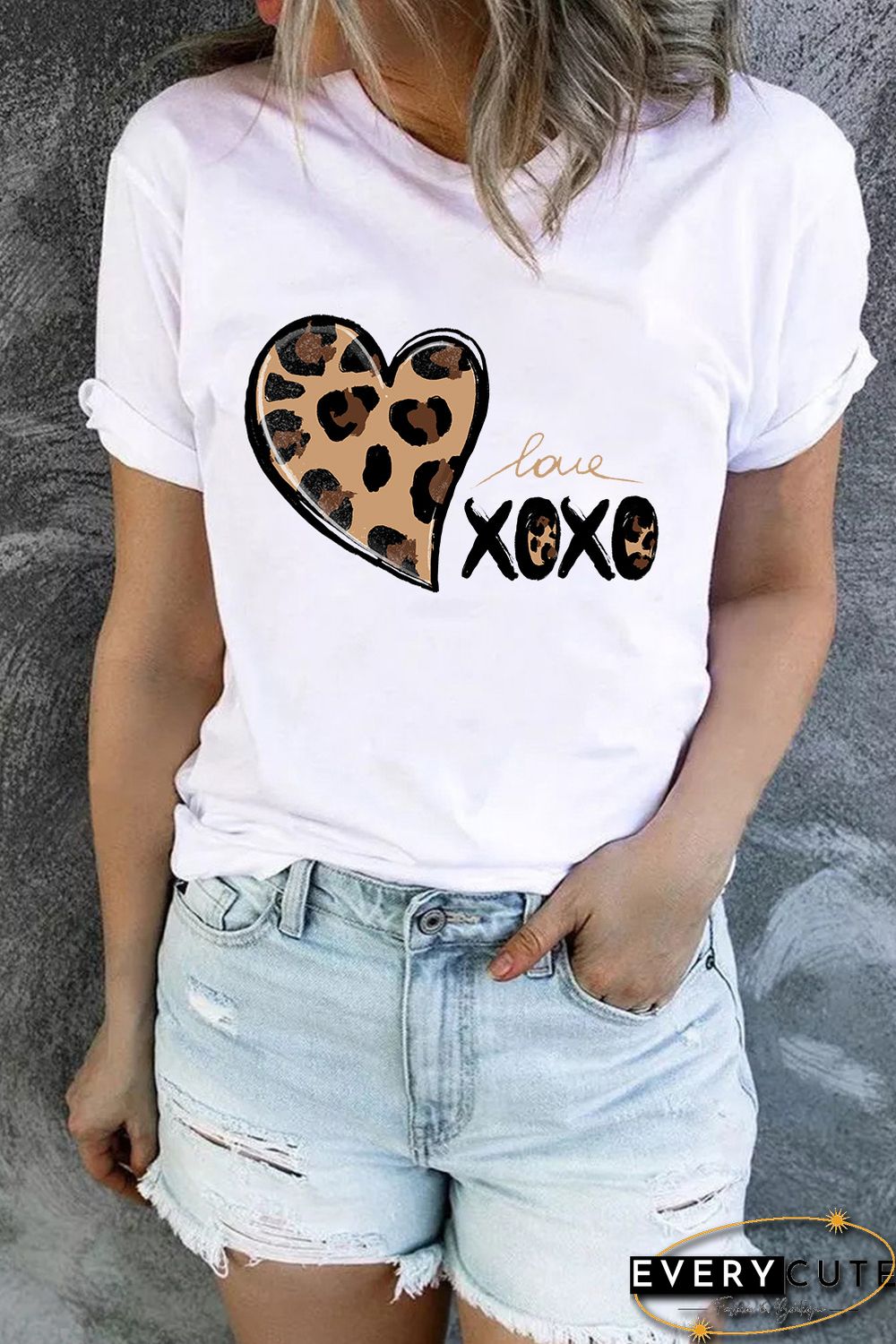 White Leopard Heart Letter Print O-neck Short Sleeve Top