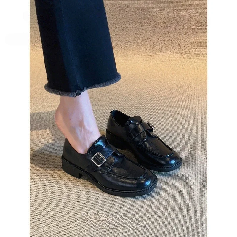 Breakj Breakj Belt Buckle Small Leather Shoes Women 2025 Coarse College Style Happy Shoes Lazy Single Shoes