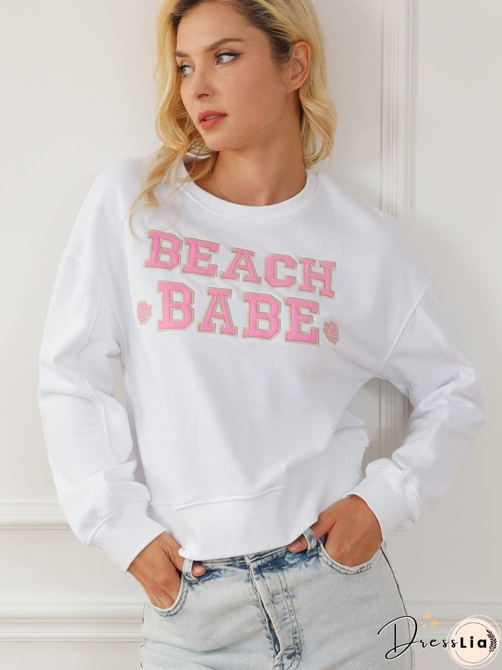 White Southern Belle Graphic Pullover Sweatshirt