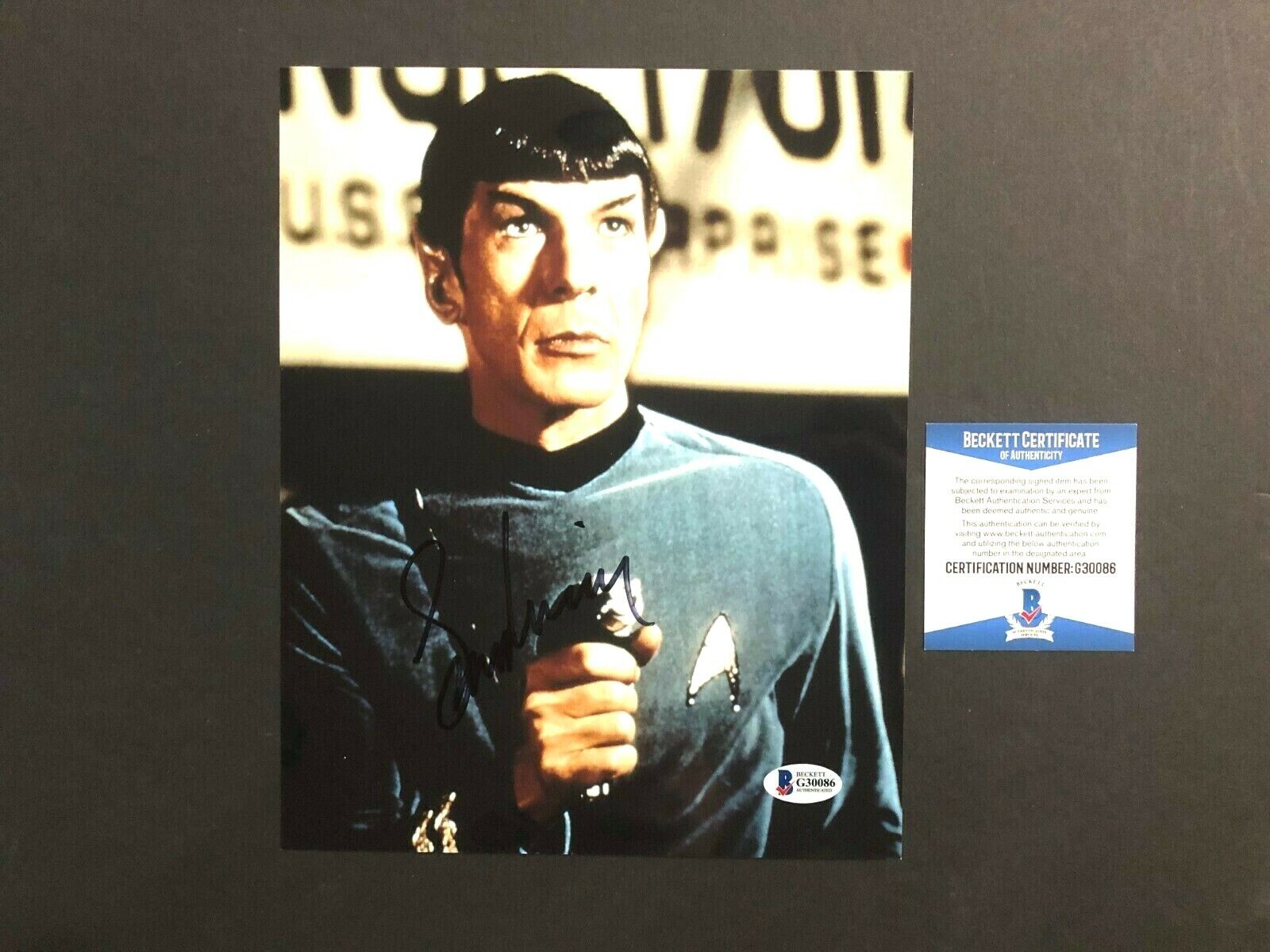 Leonard Nimoy Rare signed autographed Star Trek Spock 8x10 Photo Poster painting Beckett BAS coa