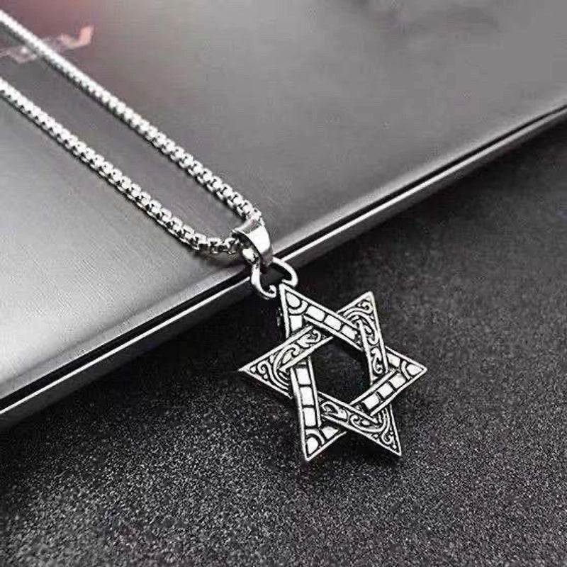 Hip-Hop Vintage Style Animal Letter Alloy Titanium Steel Plating Men’s Pendant Necklace Men Pendant Necklaces