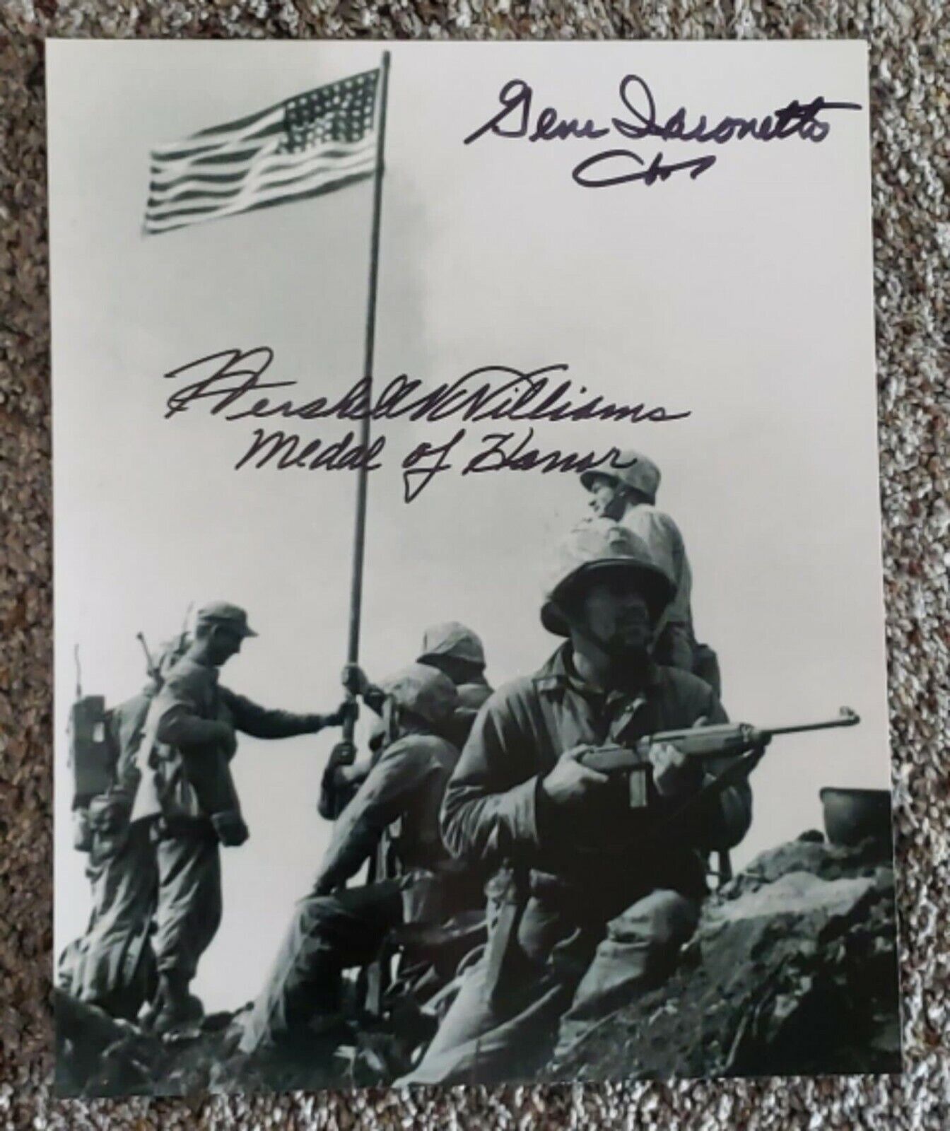 HERSCHEL WILLIAMS GENE IACONETTI MEDAL OF HONOR IWO JIMA SIGNED 8x10 Photo Poster painting