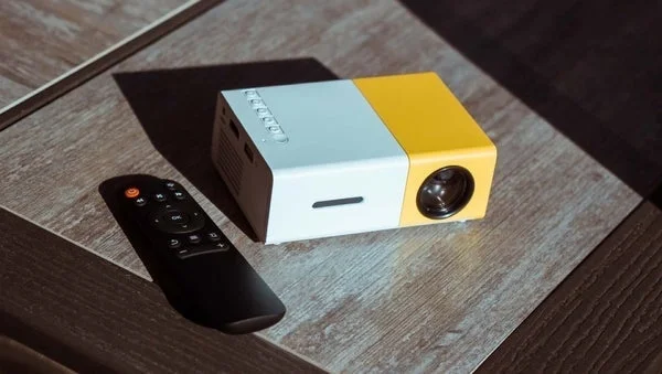 Bold Hdmi Portable Mini Movie Projector