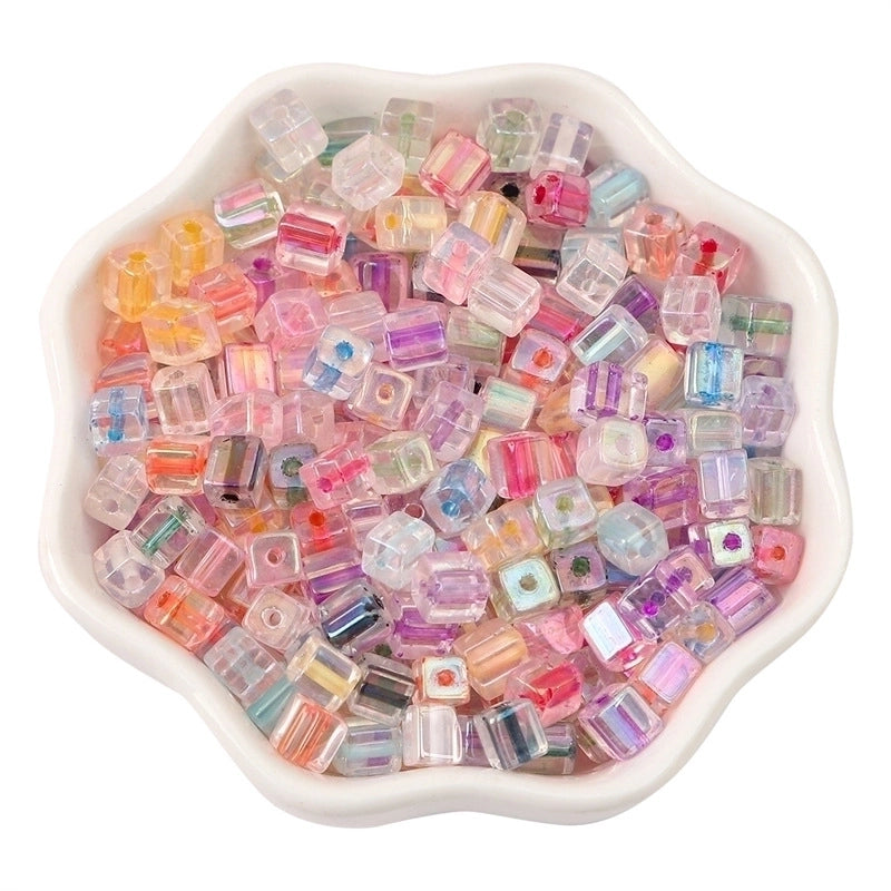50 Pieces 5 * 5mm Hole 1~1.9mm Glass Square Beads
