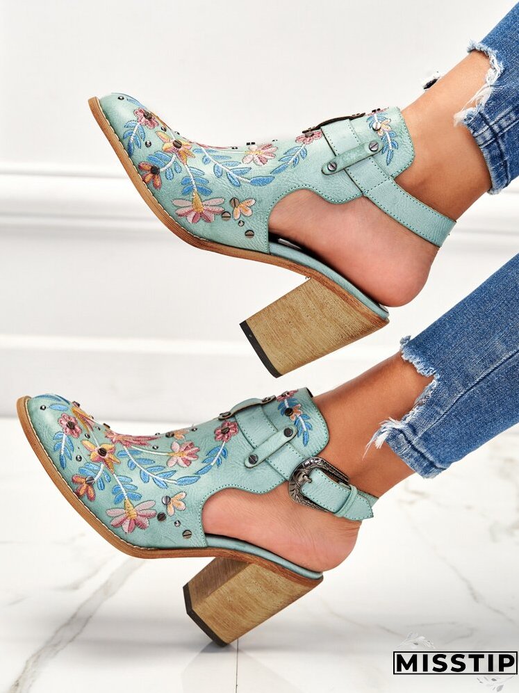 Buckle Detail Chunky Heeled Sandals Boots