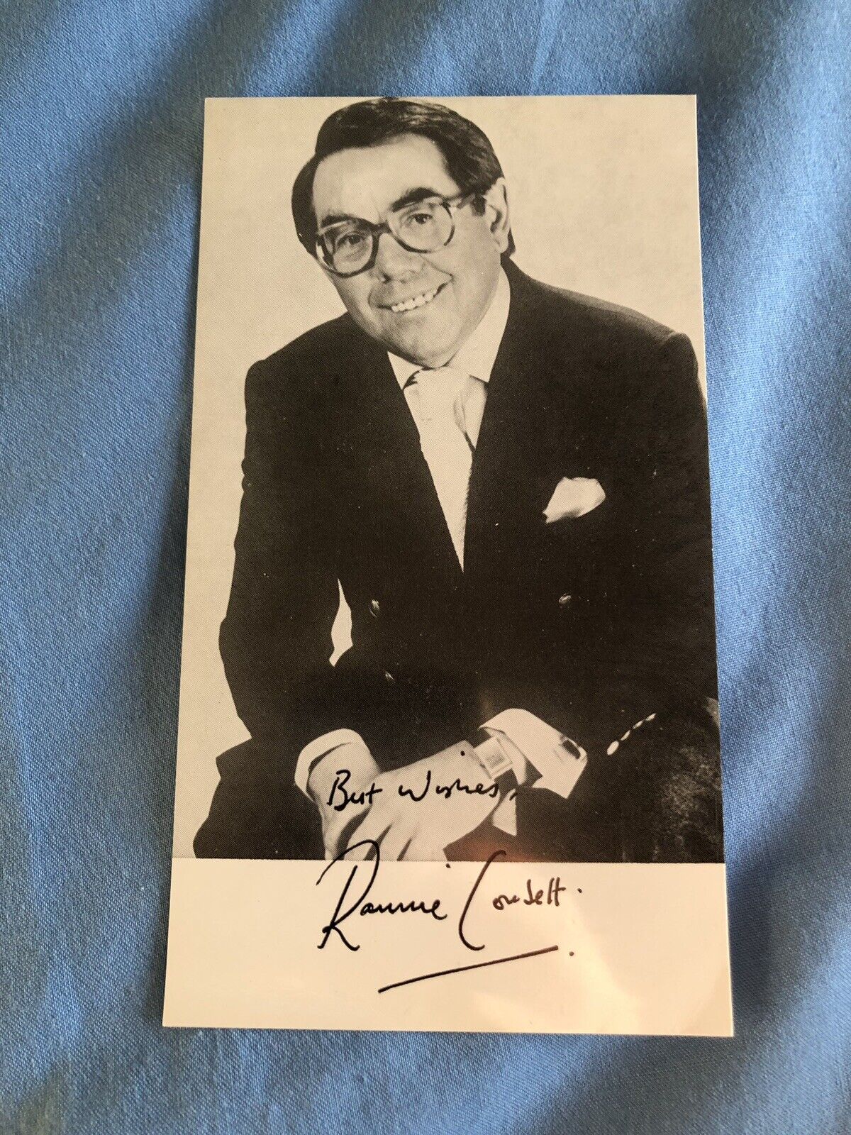 RONNIE CORBETT (THE TWO RONNIES) PRESIGNED Photo Poster painting