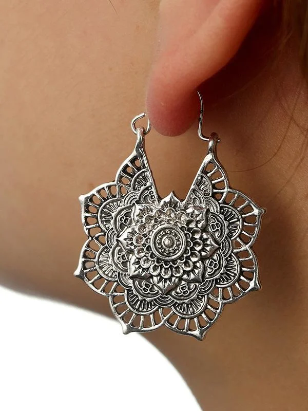 Vintage Hollow Alloy Flower Earring Accessories