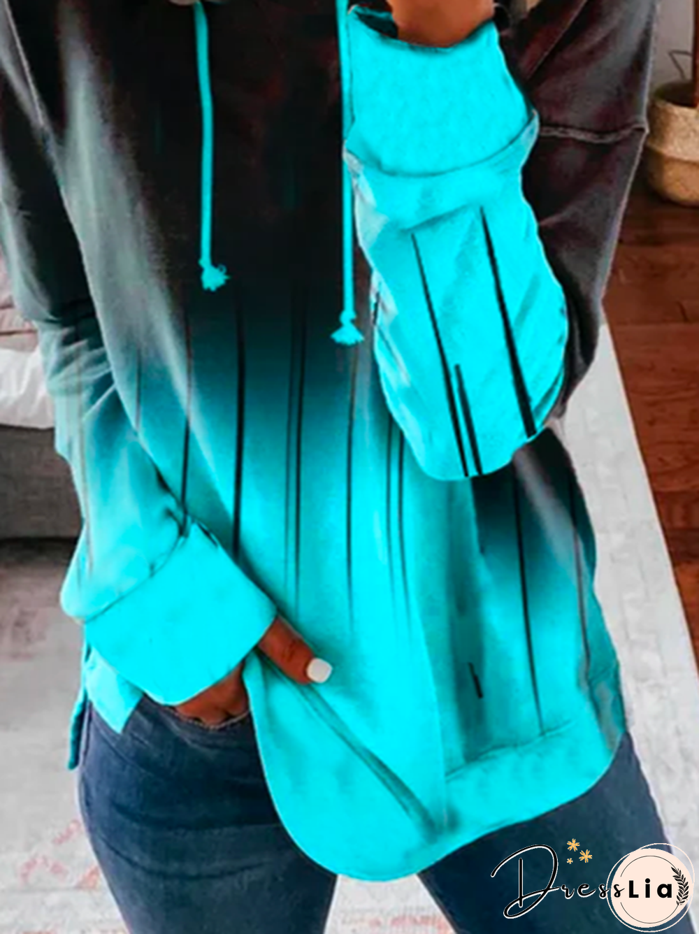 Round Neck Loosen Ombre Sweatshirts