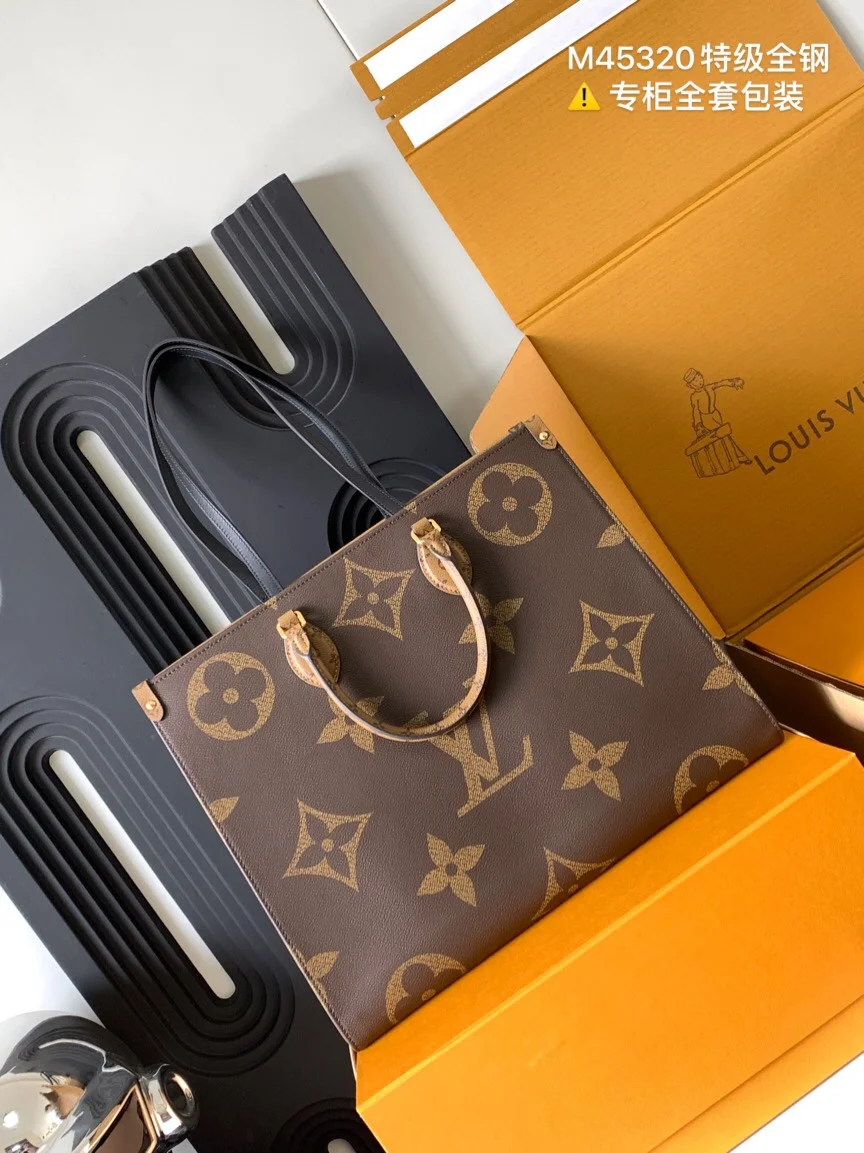 Louis Vuitton M45320