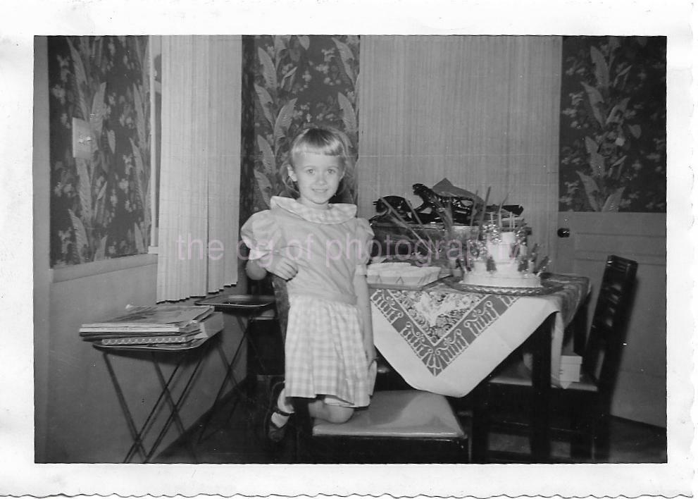 Cake Girl FOUND Photo Poster painting Original bw Snapshot Photo Poster paintingGRAPHYDD 02 10 X