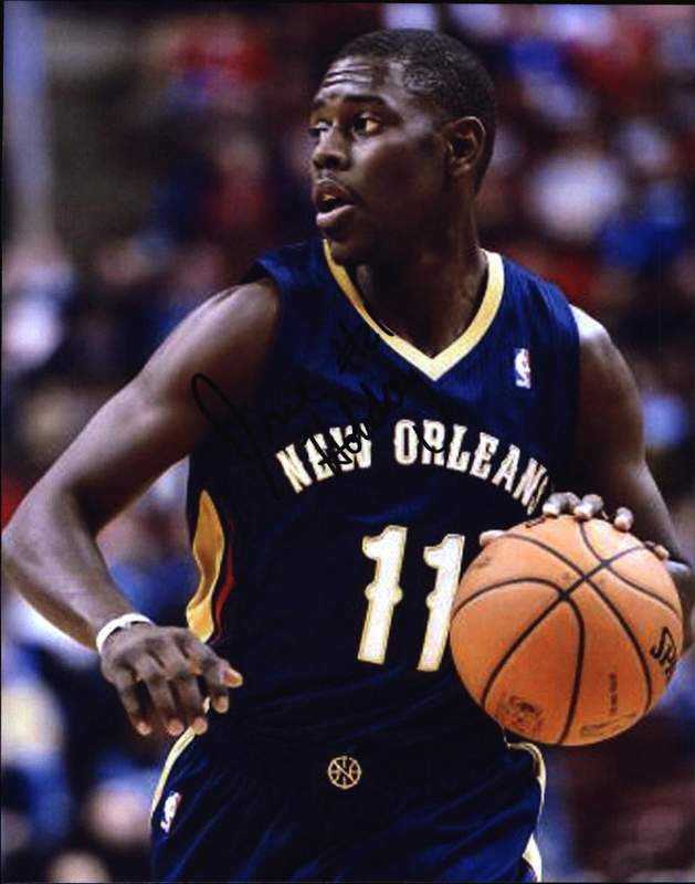 Jrue Holiday signed NBA basketball 8x10 Photo Poster painting W/Certificate Autographed 004