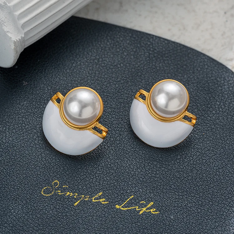 Vintage Pearl Earrings