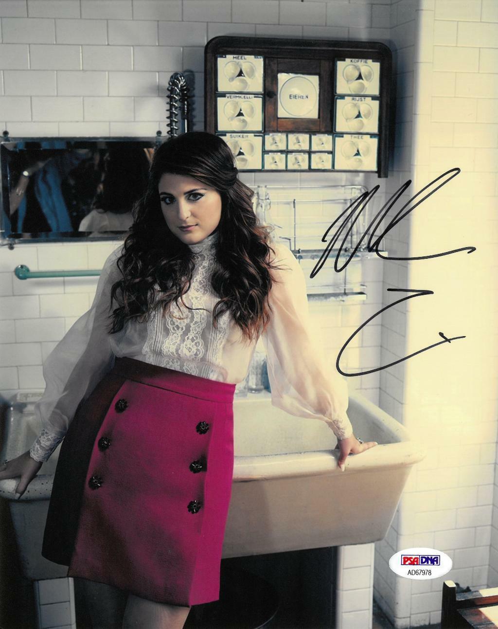 Meghan Trainor Signed Authentic Autographed 8x10 Photo Poster painting PSA/DNA #AD67978