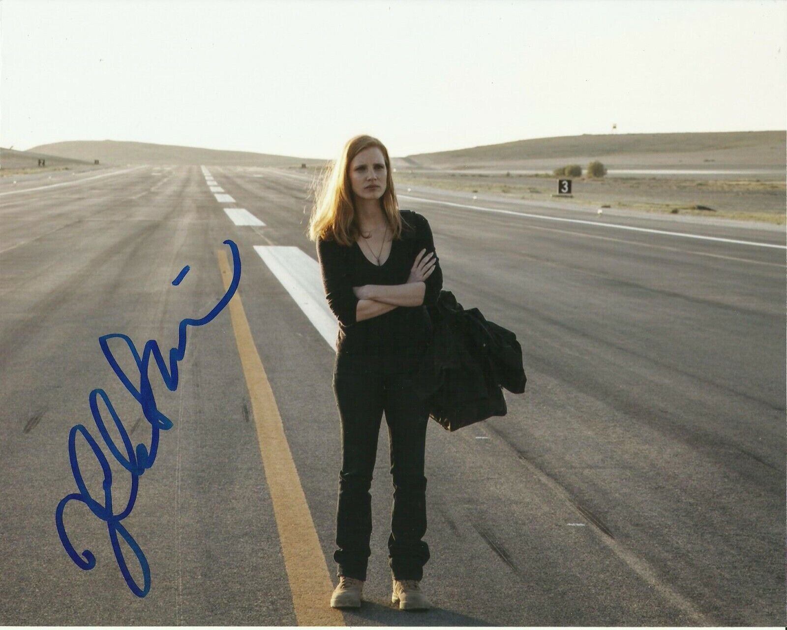 JESSICA CHASTAIN SIGNED ZERO DARK THIRTY Photo Poster painting UACC REG 242 (2)