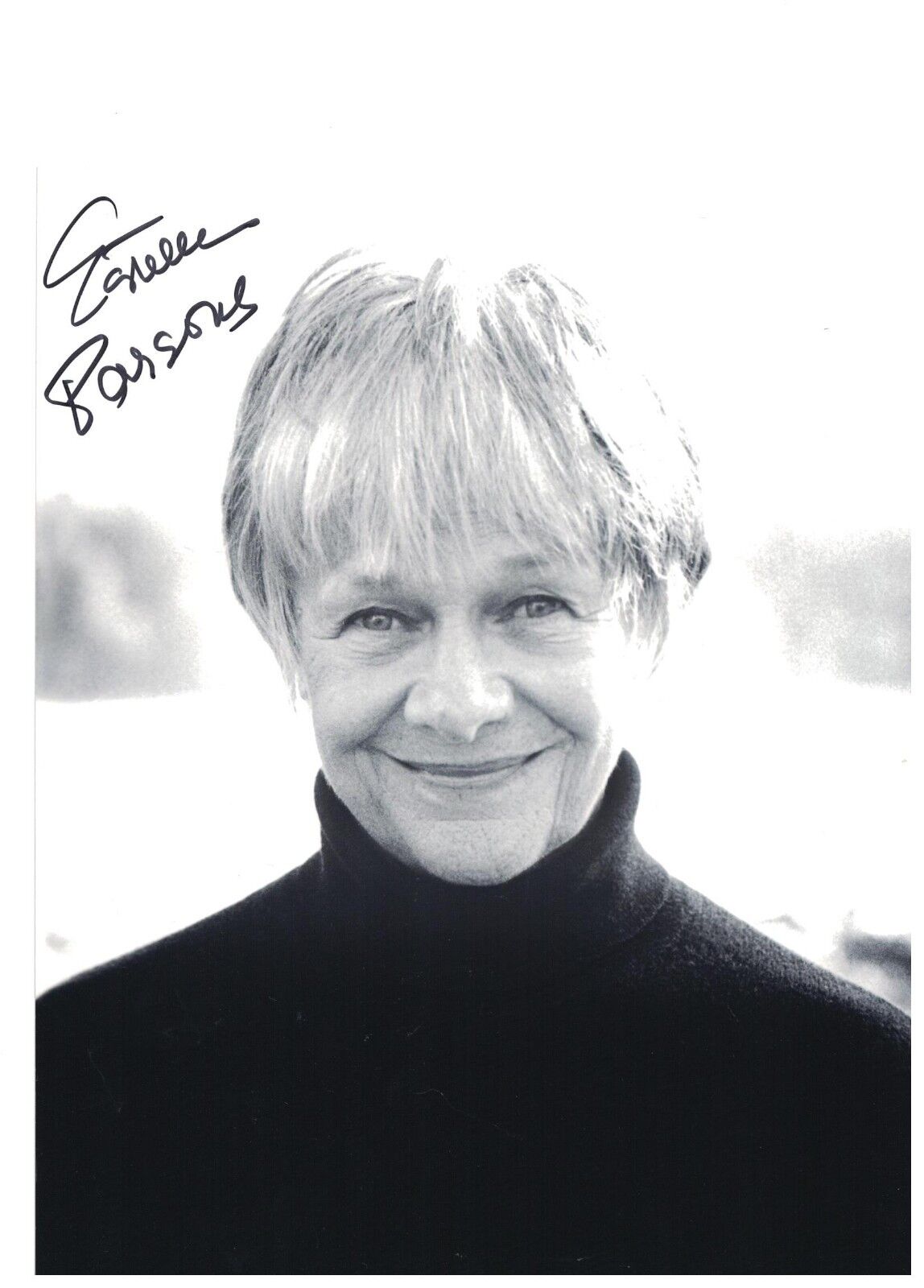 Estelle Parsons Signed Autographed 8x10 Photo Poster painting Actress Singer C