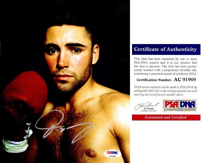 Oscar De La Hoya Signed - Autographed Boxing Legend 8x10 inch Photo Poster painting PSA/DNA COA