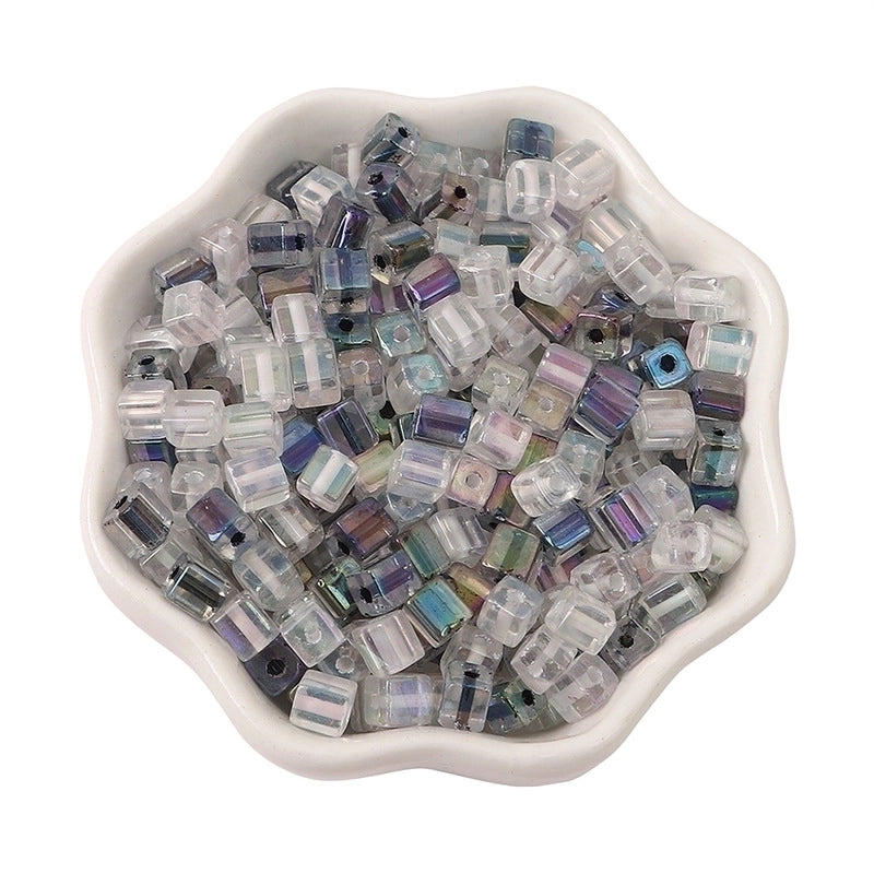 50 Pieces 5 * 5mm Hole 1~1.9mm Glass Square Beads