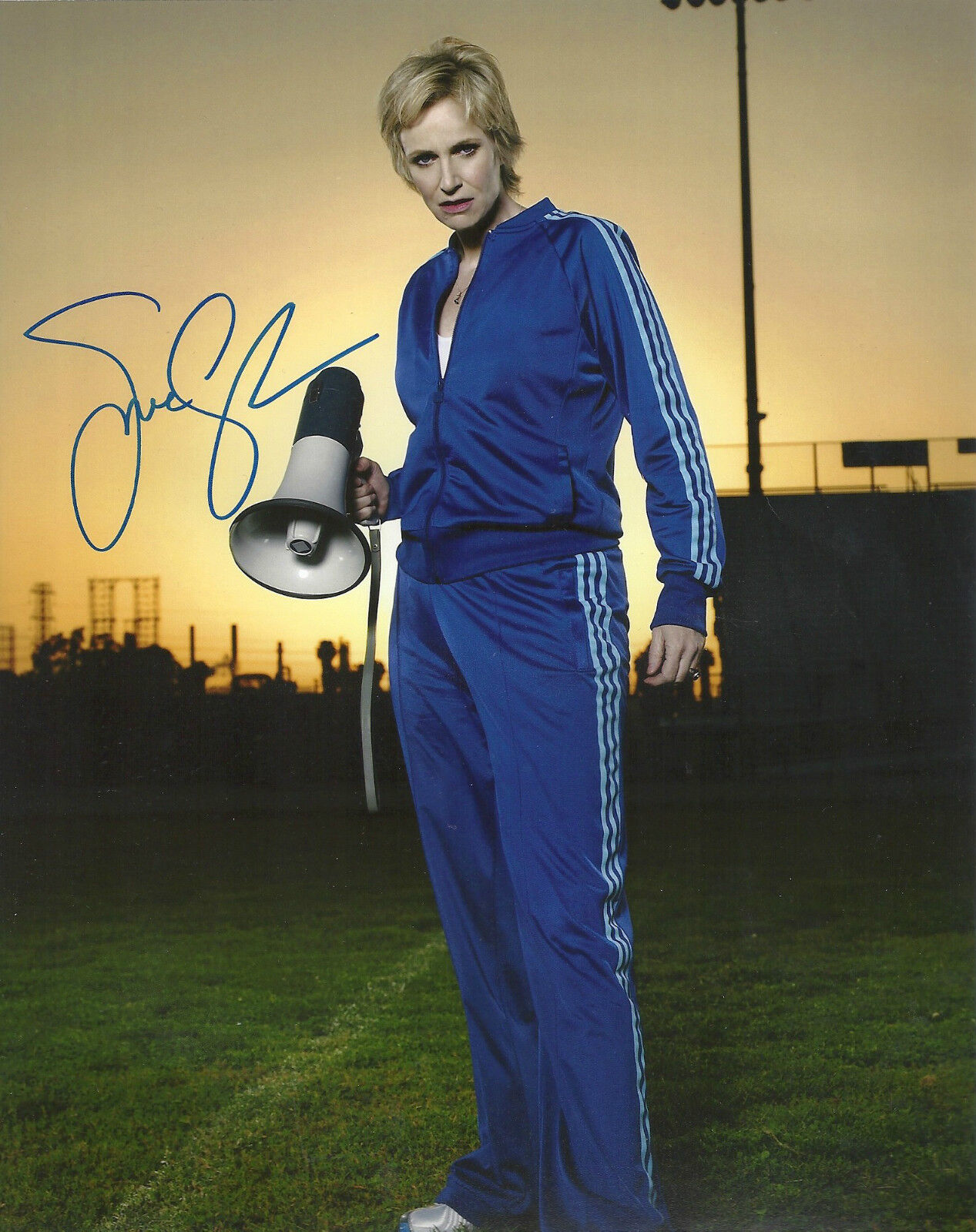 JANE LYNCH 'GLEE' SUE SLYVESTER SIGNED 8X10 PICTURE 3 *COA