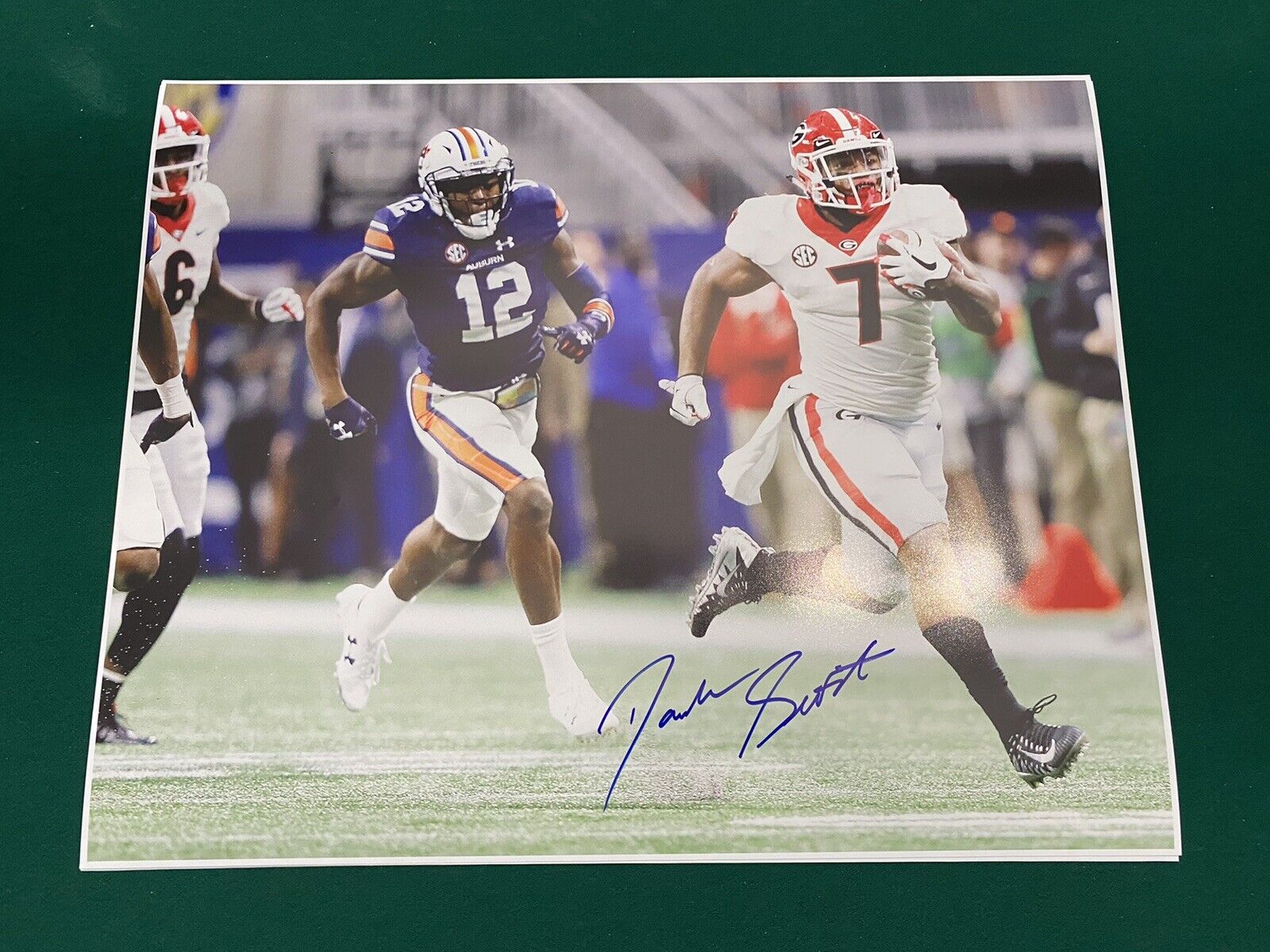 D’Andre Swift Signed 16x20 Photo Poster painting Georgia Bulldogs Signed Swift Signed NFL Draft