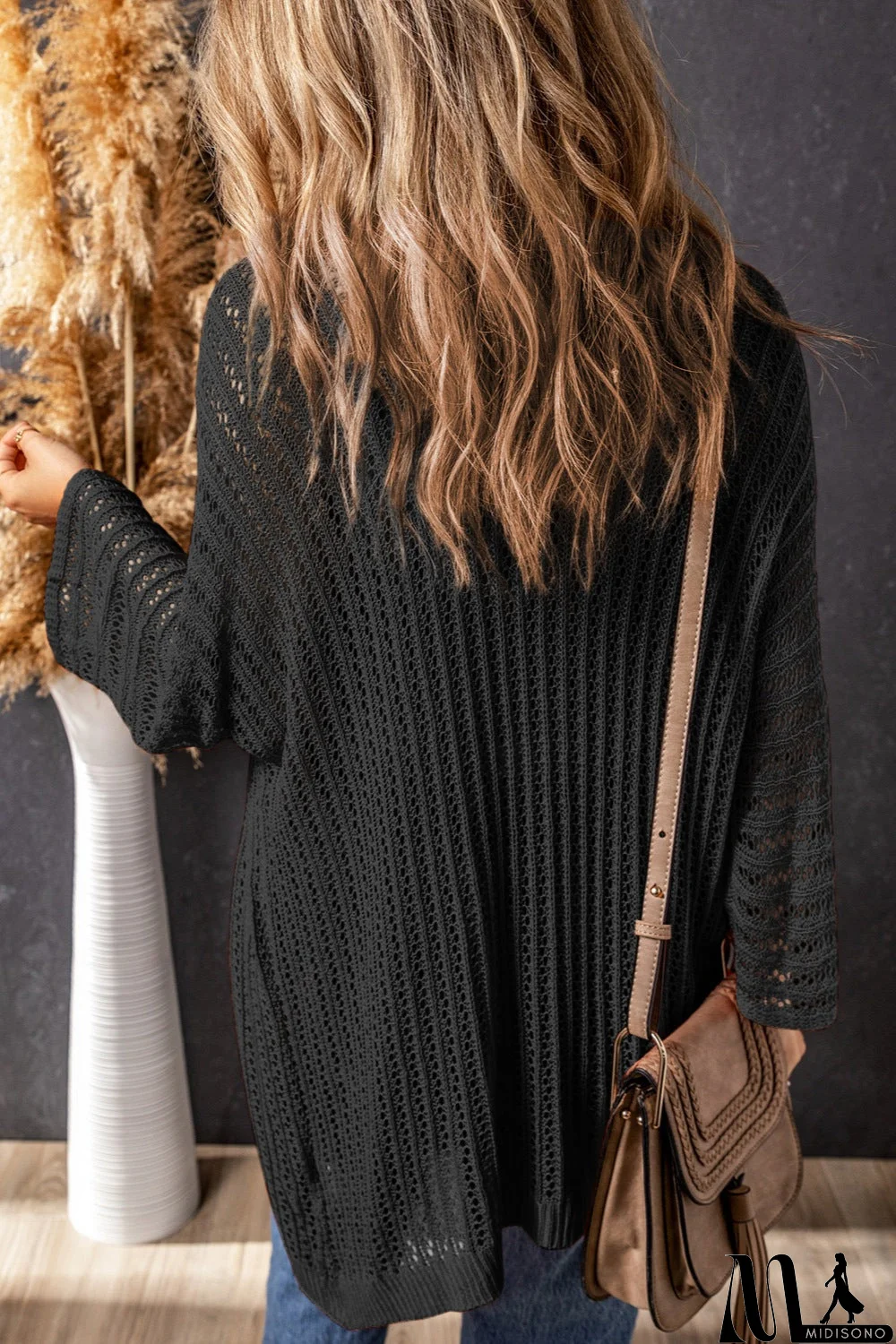 MidiSono - Fashionable and Minimalist Cardigan