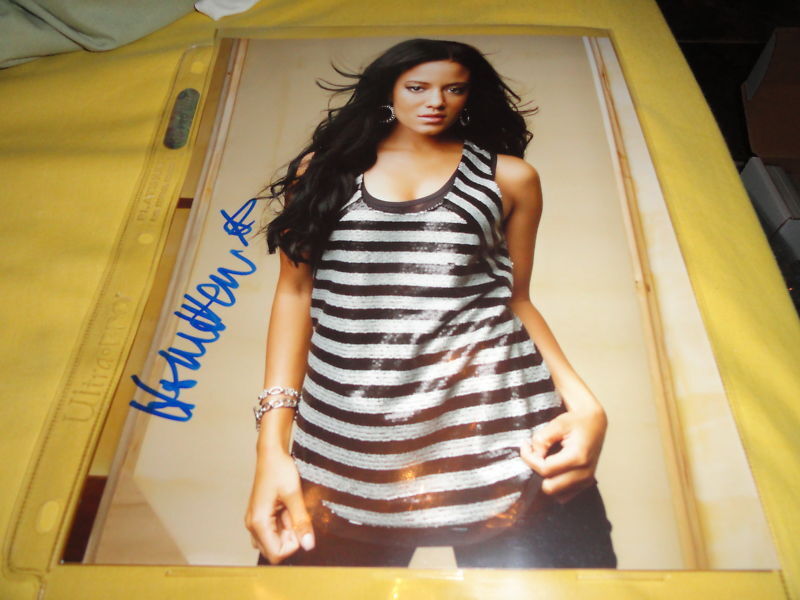 Hellcats Heather Hemmens Autographed 8x10 Photo Poster painting COA