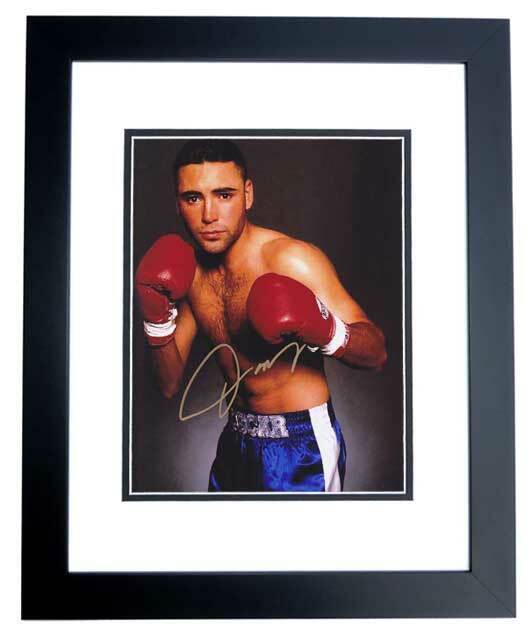 Oscar De La Hoya Signed - Autographed Boxing 8x10 Photo Poster painting FRAMED The Golden Boy