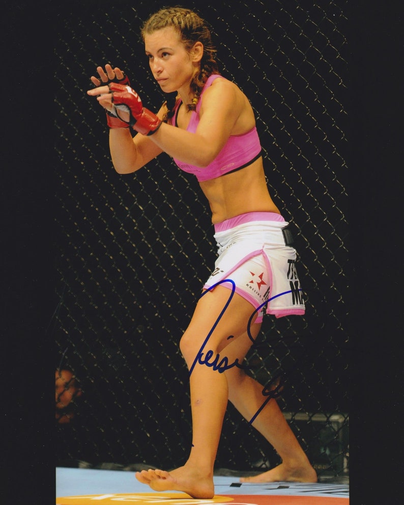 Miesha Tate Signed Autographed MMA Glossy 8x10 Photo Poster painting - COA Matching Holograms