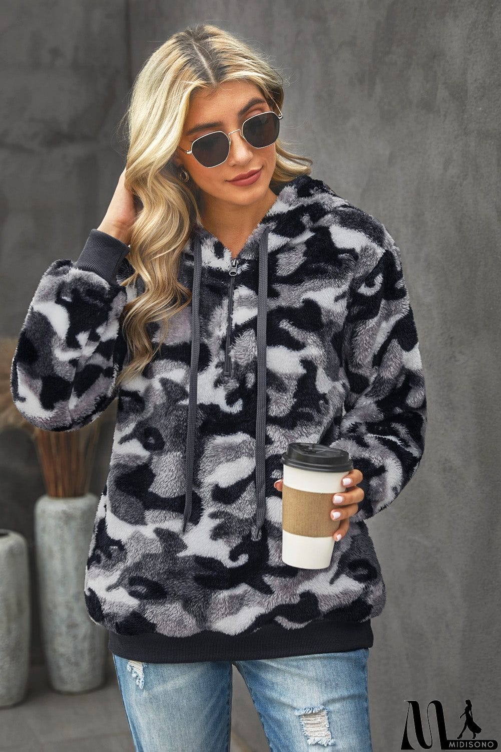 MidiSono - Winter Women's Gray Camo Print Warm Furry Pullover Hoodie