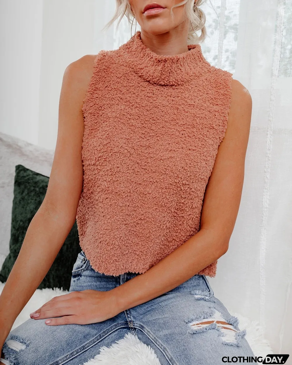 Spring Knitting Turtleneck Sleeveless Top